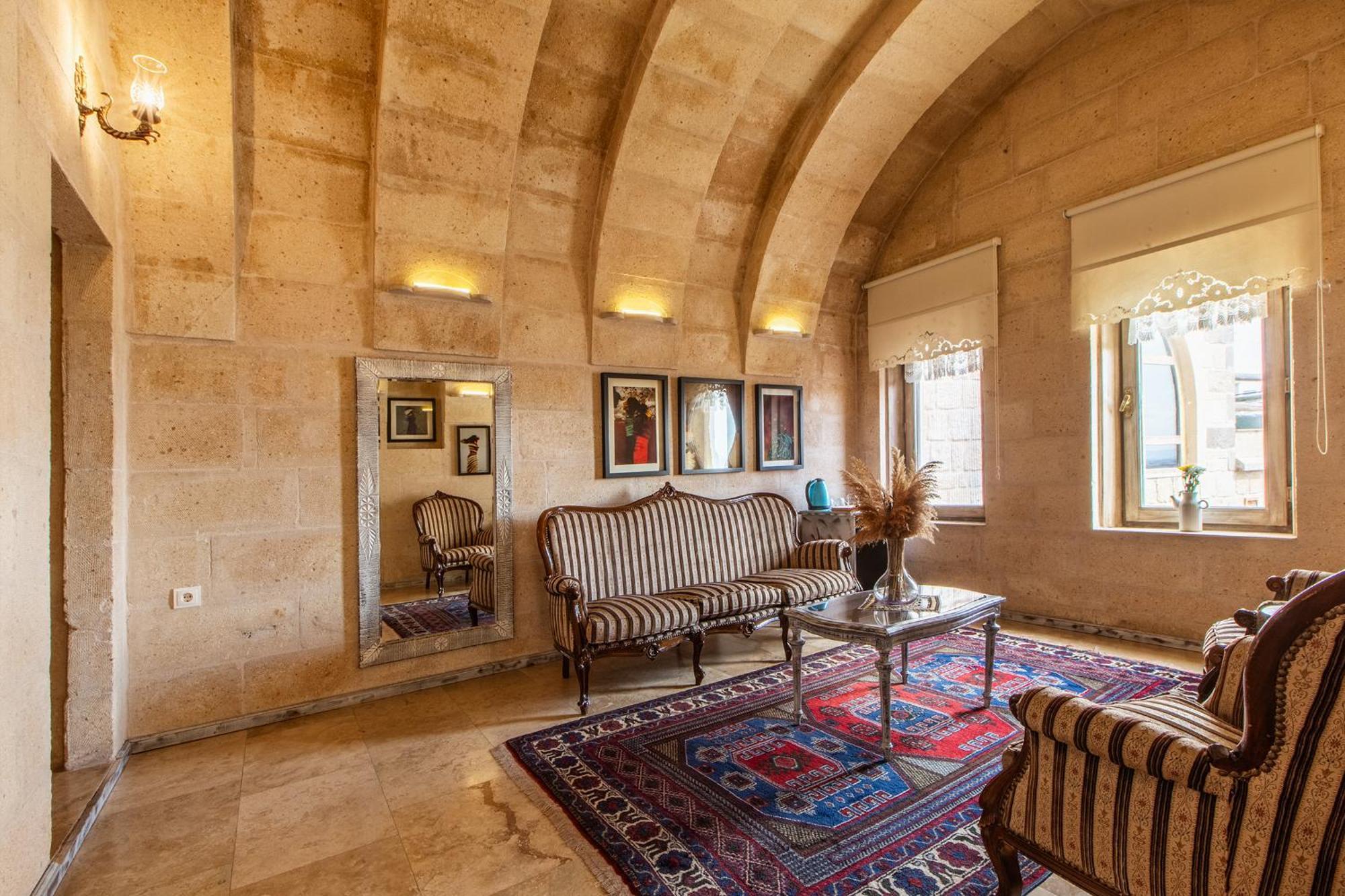 Karlik Cave Suite Cappadocia Uchisar Εξωτερικό φωτογραφία