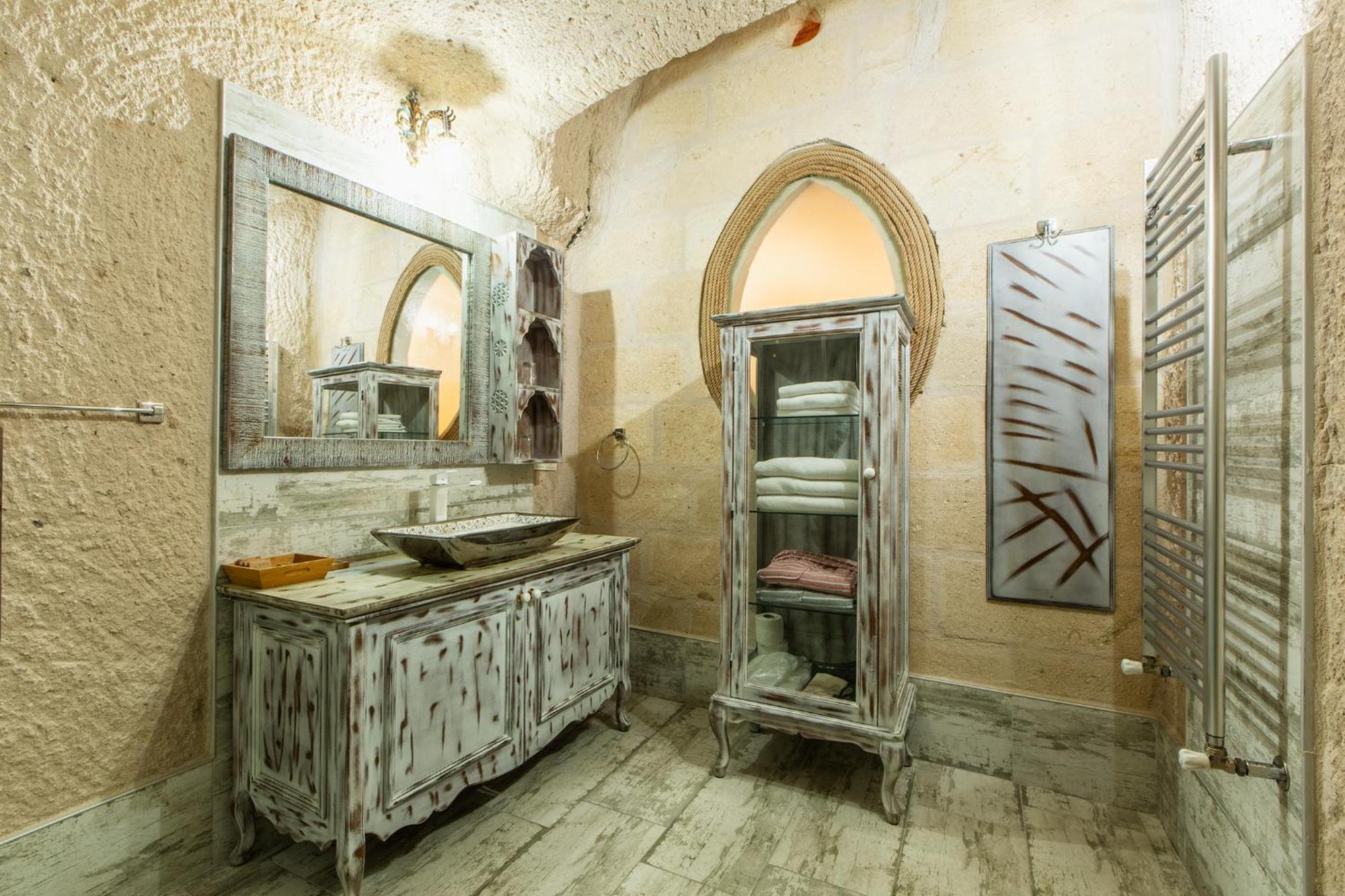 Karlik Cave Suite Cappadocia Uchisar Εξωτερικό φωτογραφία