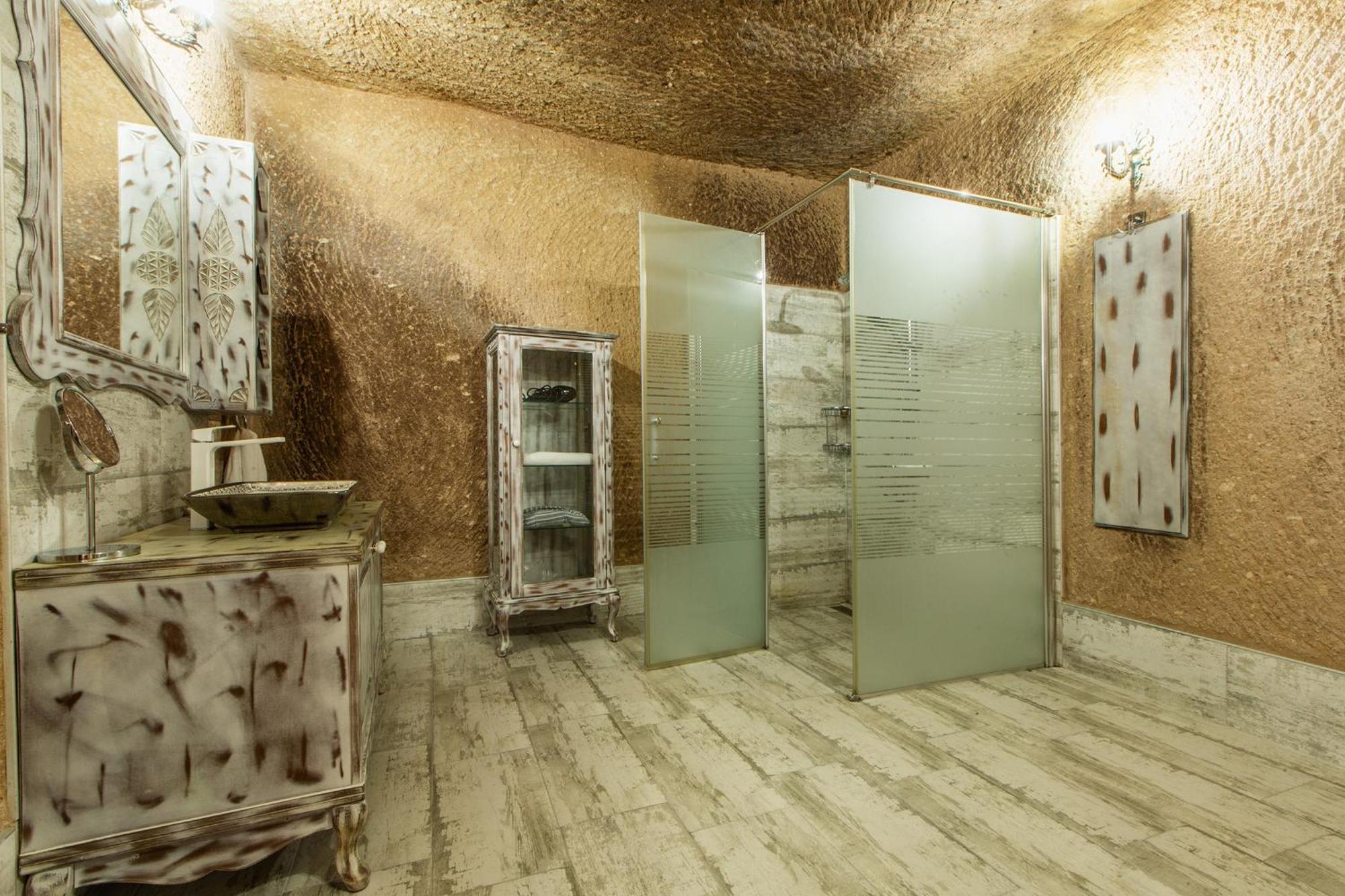 Karlik Cave Suite Cappadocia Uchisar Εξωτερικό φωτογραφία