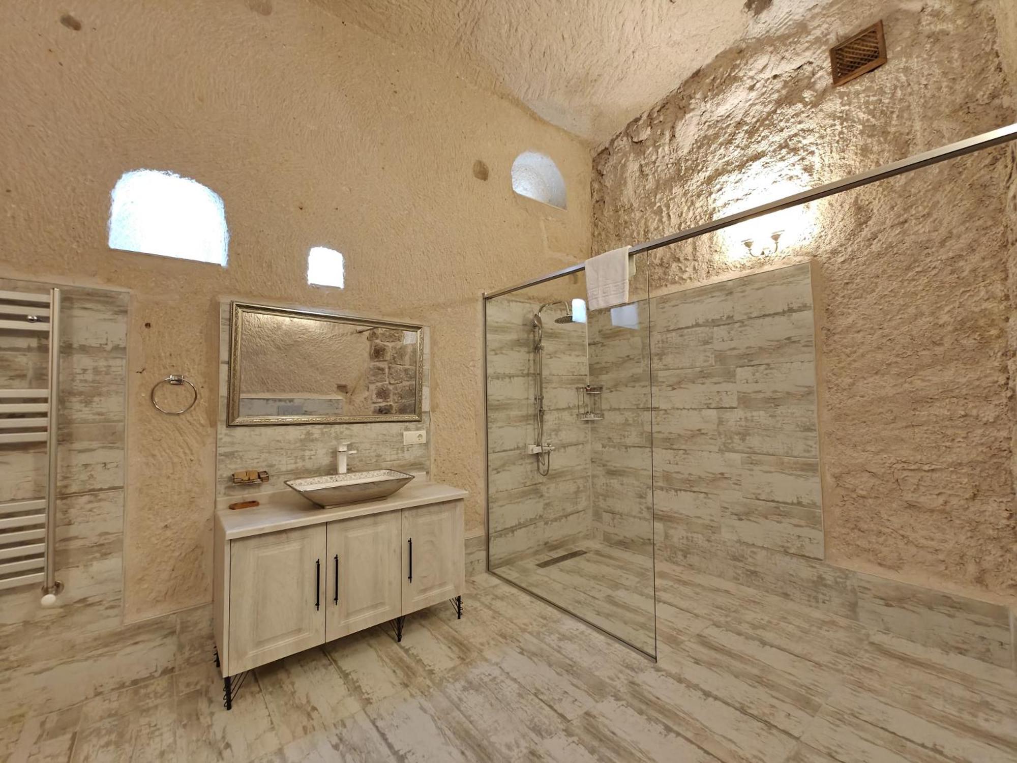 Karlik Cave Suite Cappadocia Uchisar Εξωτερικό φωτογραφία