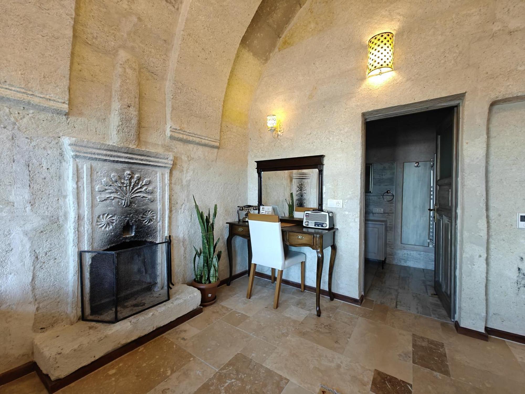 Karlik Cave Suite Cappadocia Uchisar Εξωτερικό φωτογραφία